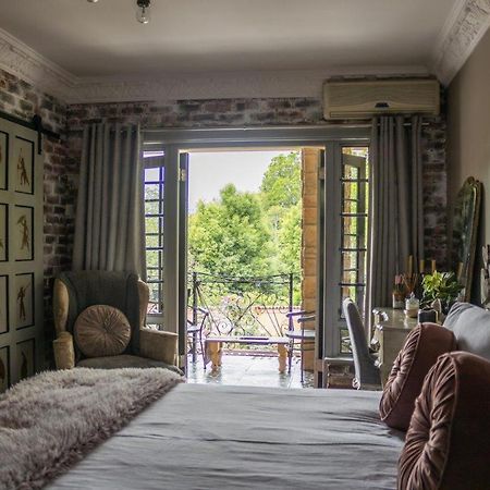 La Casa Nostra Villa Rose Garden Bella ฮิลเครสต์ ภายนอก รูปภาพ